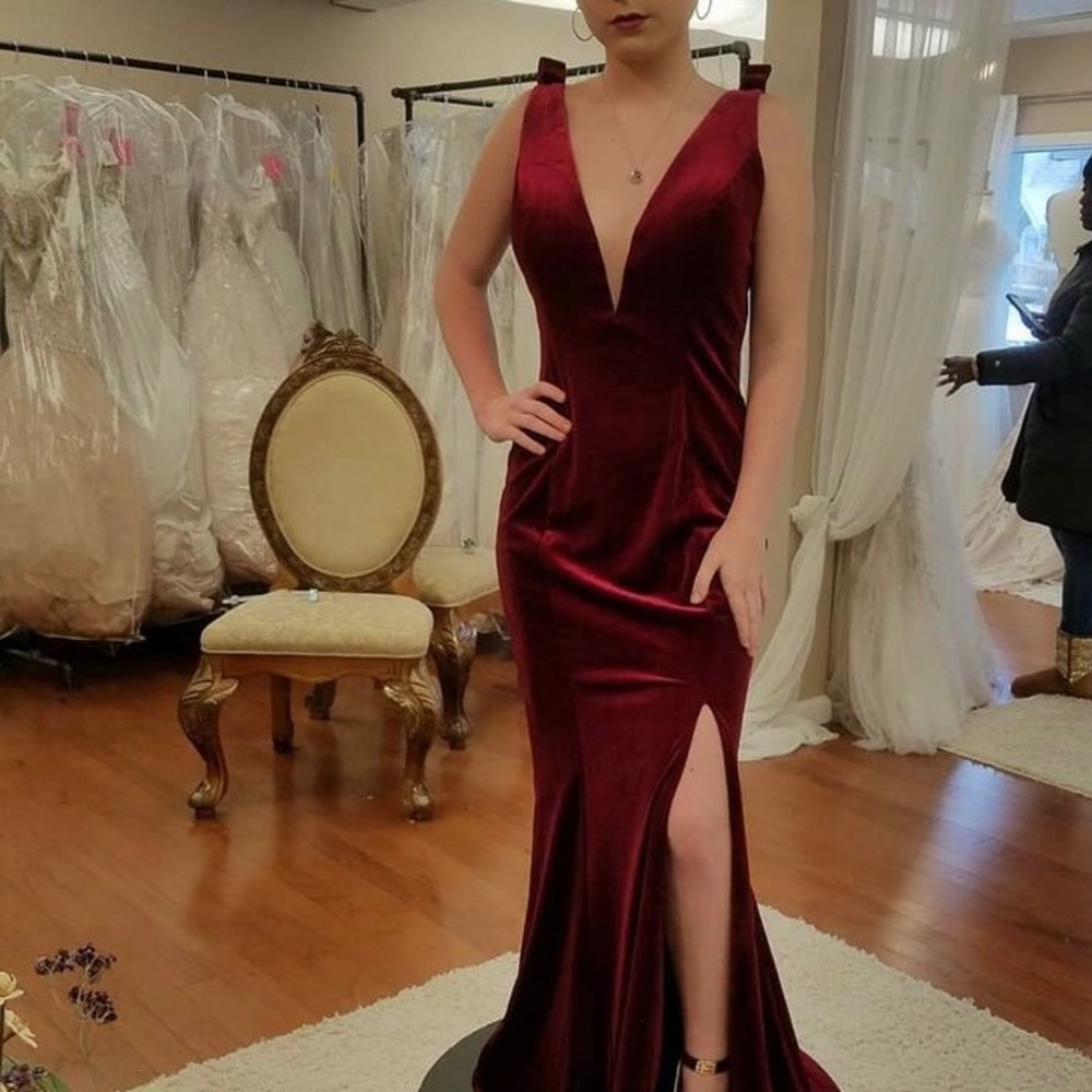 Prom Dress!!! Velvet, Burgundy, strappy back with slit